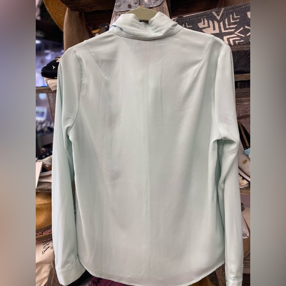 Button down blouse, Serena Williams signature brand, nice mint color, size small - Picture 3 of 3
